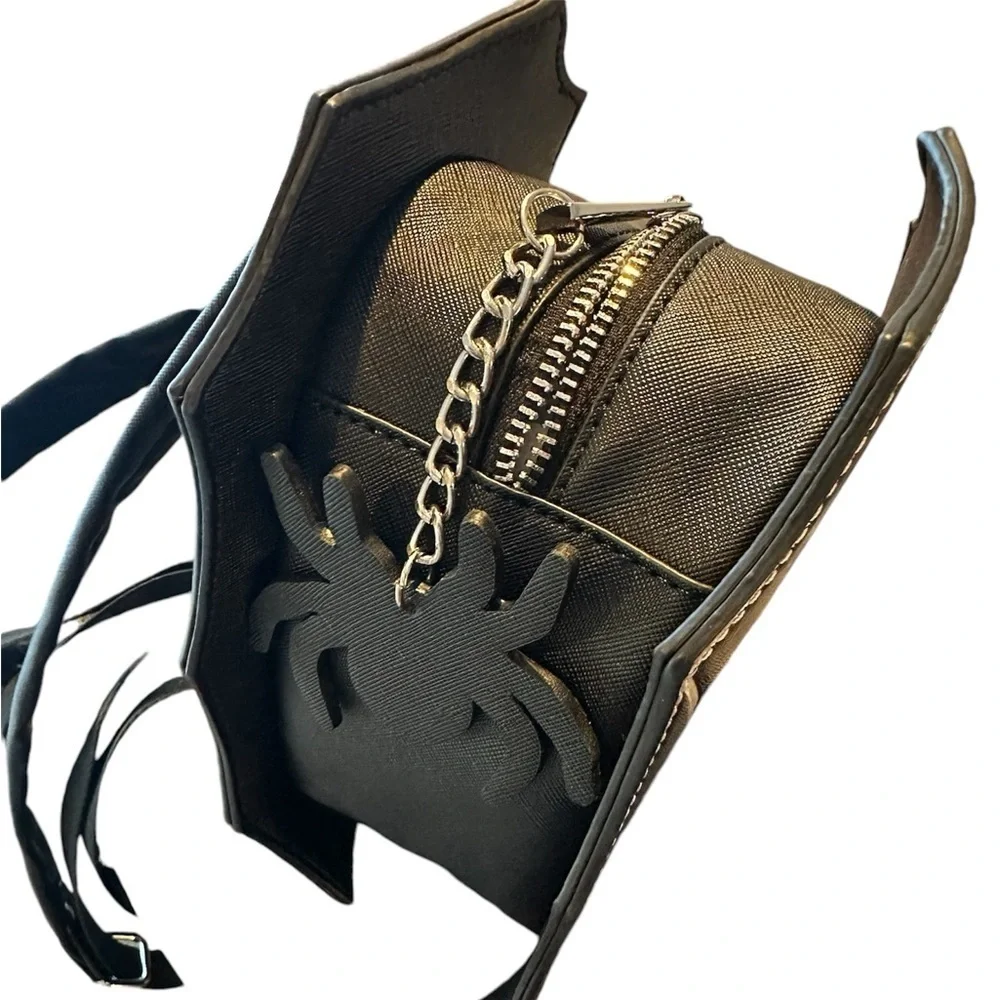 New Mad Engine Spiderweb Heart Backpack purse